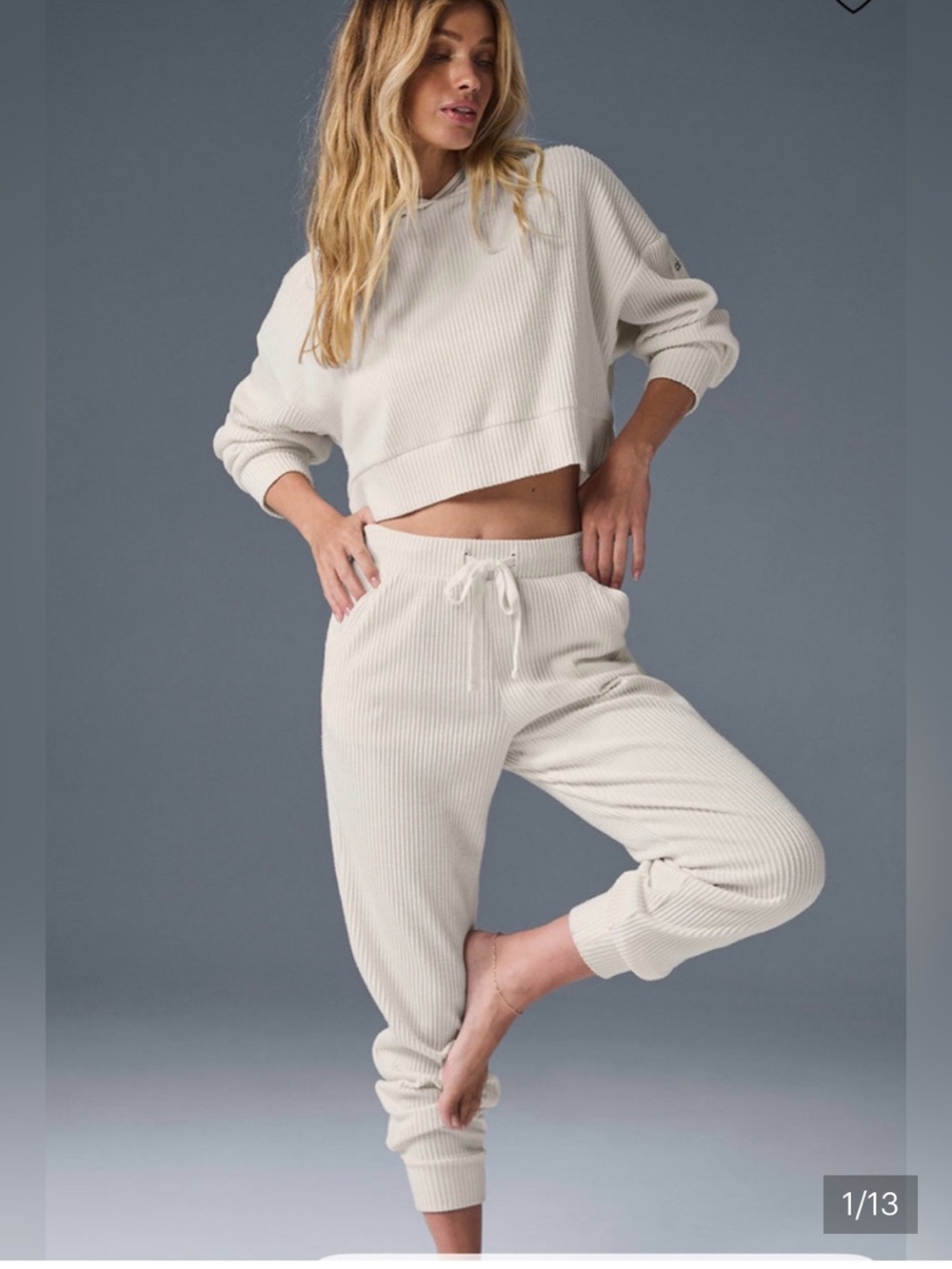 NWT Alo Muse Sweatpants in Ivory Size Small